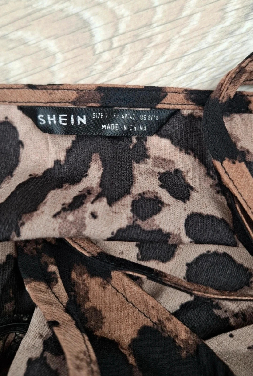 Robe longue maxi bretelles léopard Shein L 40/42 fluide – Shein – taille L / 40 / 12 4