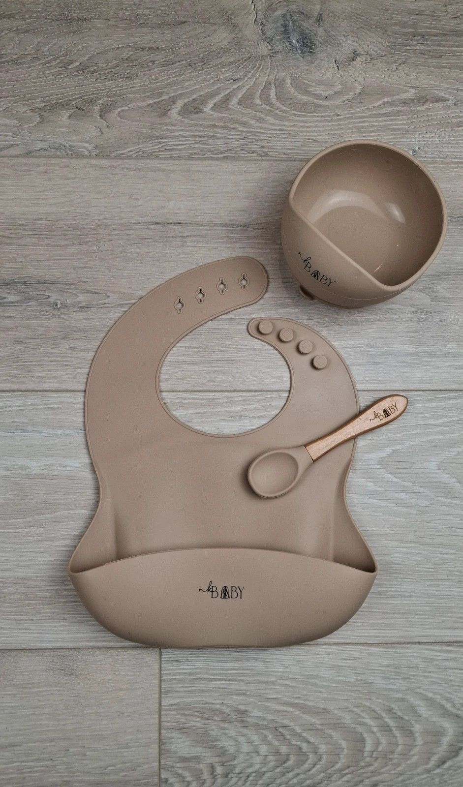 Set repas bébé silicone – Bavoir + Bol ventouse + Cuillère – Neuf