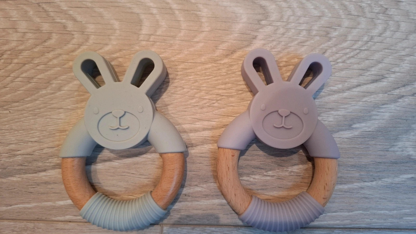 Anneau de dentition bébé – Lapin en silicone & bois – neufs – taille Taille unique 4