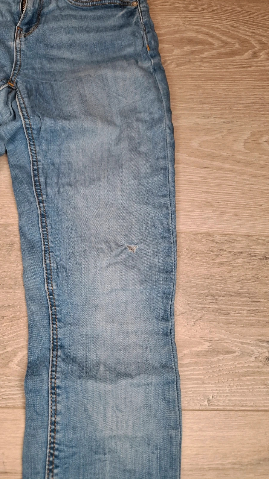 Jean skinny ZARA taille 38 – bleu clair – coupe ajustée – bas effiloché – Zara – taille M / 38 / 10 3