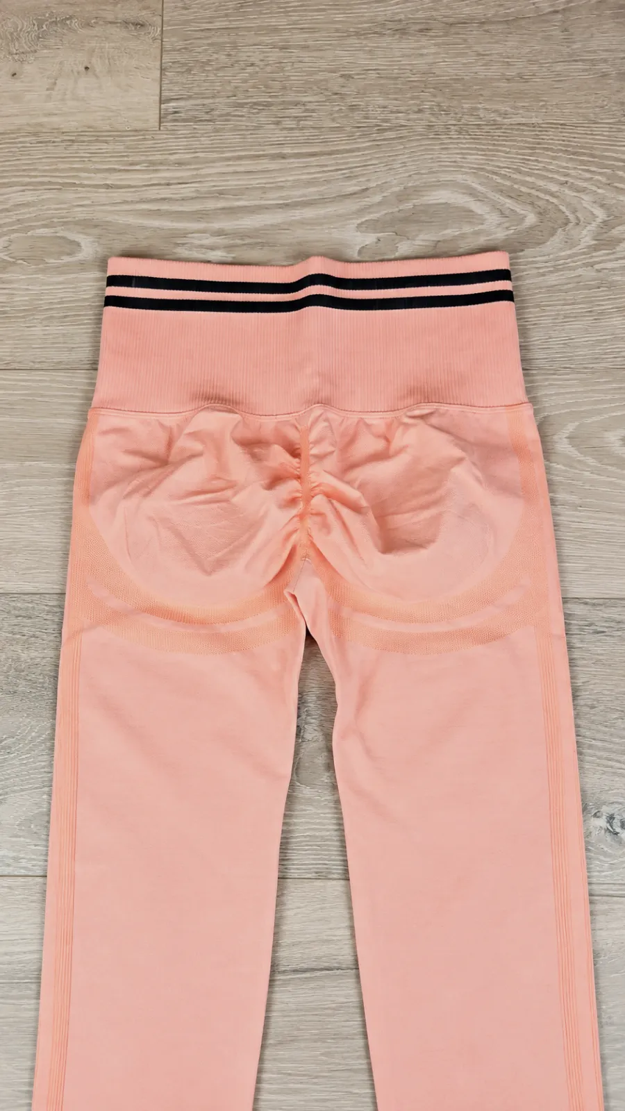 Ensemble sport seamless PUSH UP ++ corail/saumon – Taille M – NEUF – Premium – Ensemble de sport seamless – Taille M 🆕 Jamais porté – état neuf – taille M 5