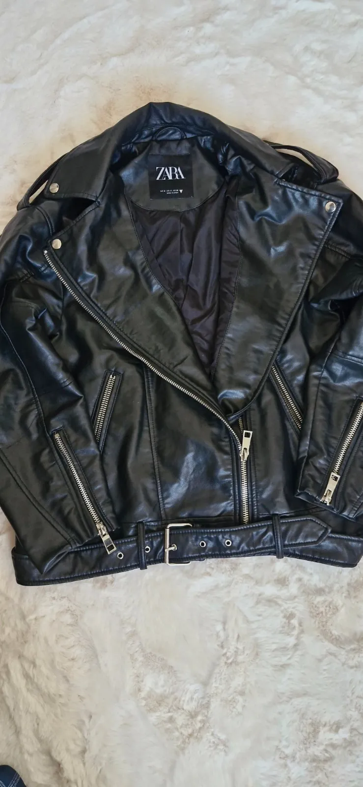 Veste en simili cuire  – Zara – taille S 2