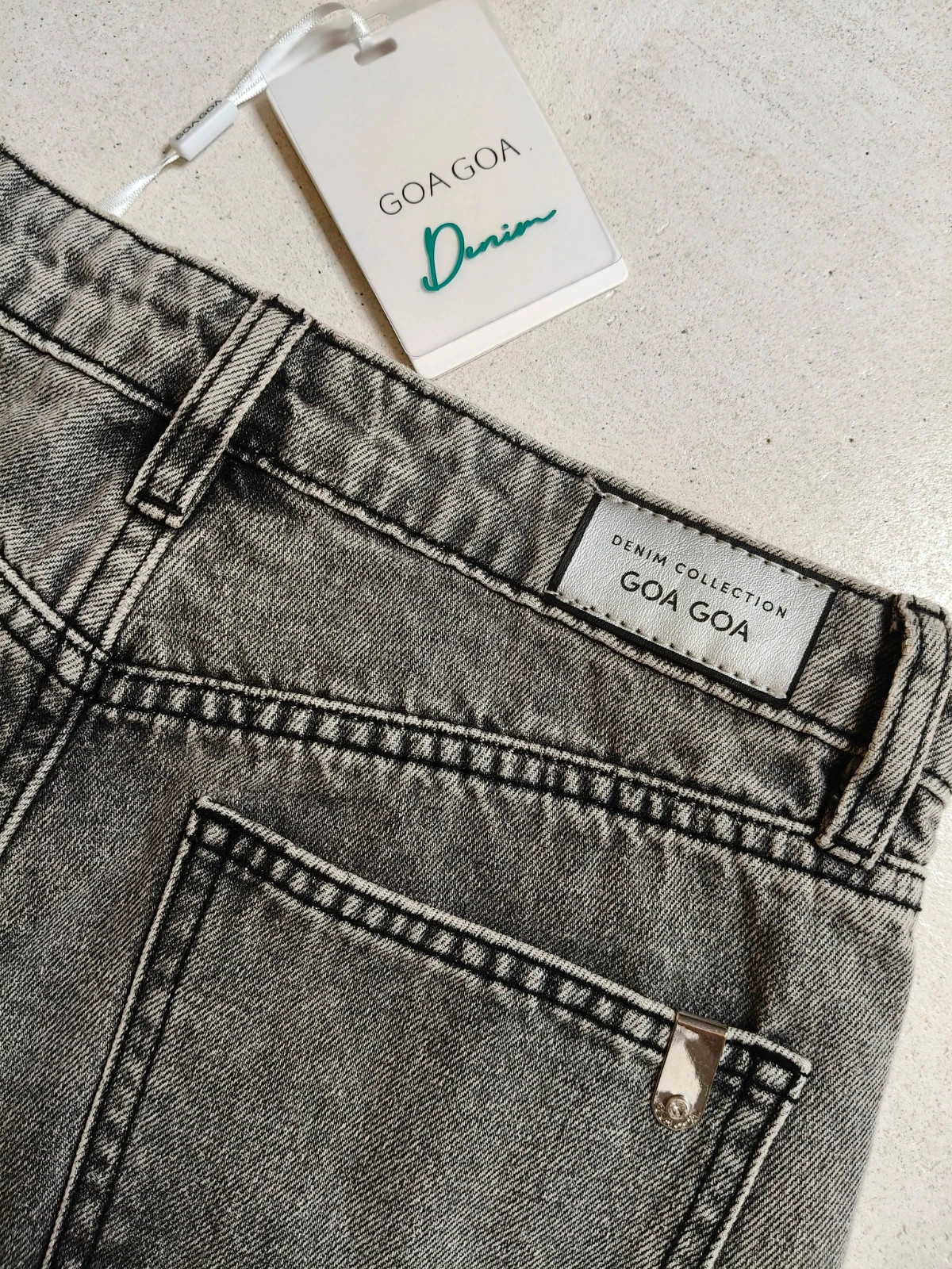Jean gris délavé coupe droite S neuf Goa Goa – Goa Goa – taille S / 36 / 8 5