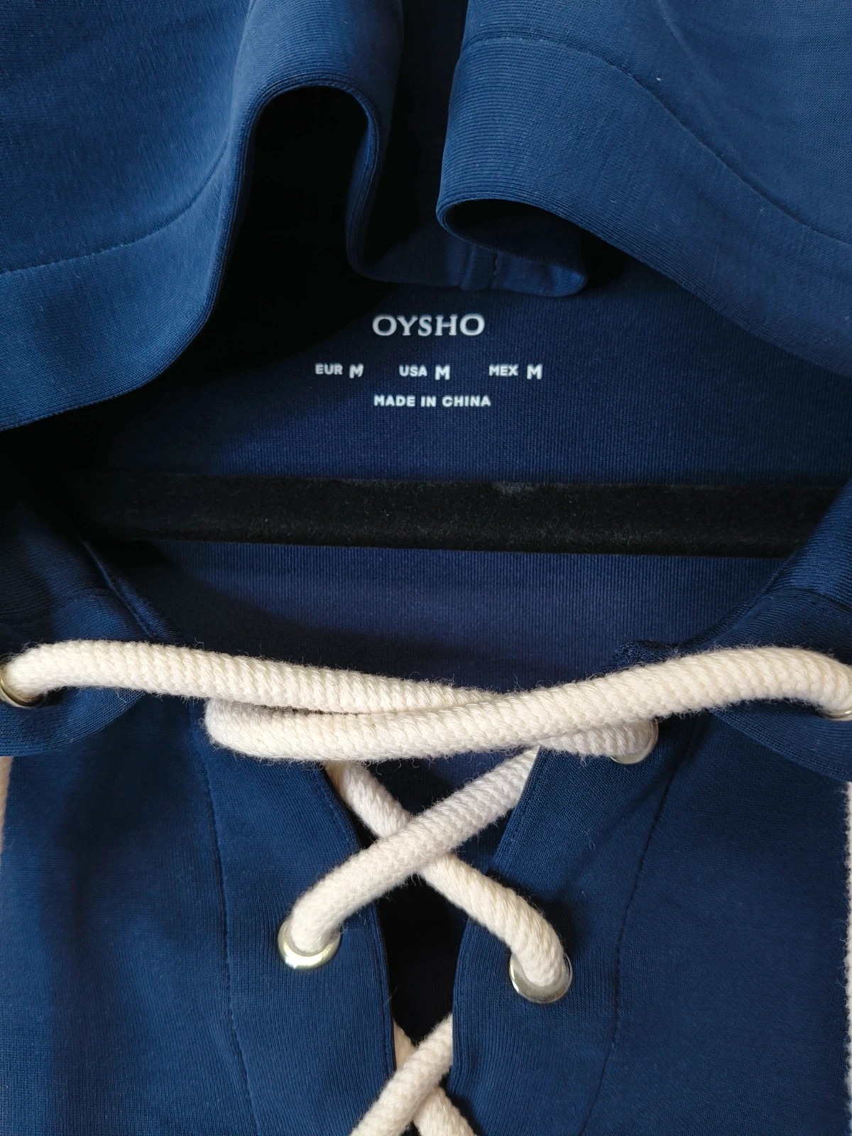 Sweat à capuche Oysho Soft Touch modal bleu marine à capuche laçage – M – Oysho – taille M / 38 / 10 3