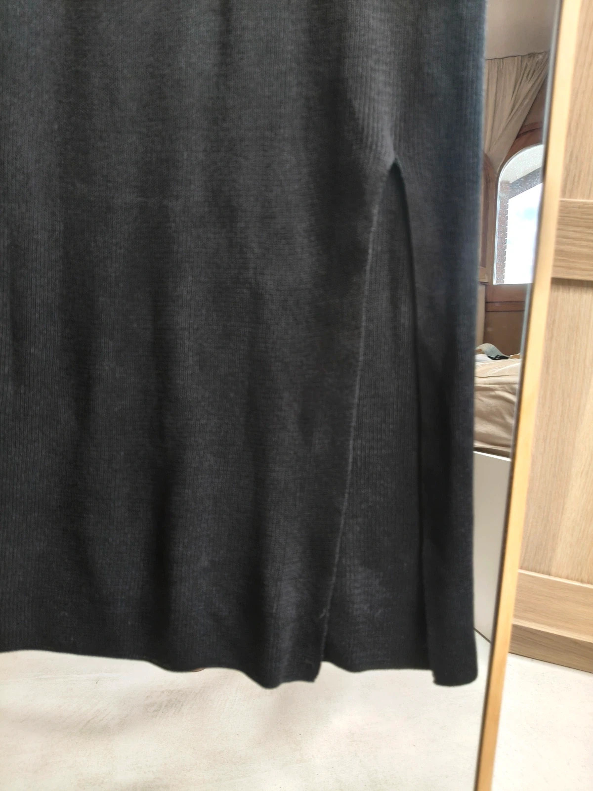 Petite robe noire fendue S – boutique indépendante – taille S / 36 / 8 3