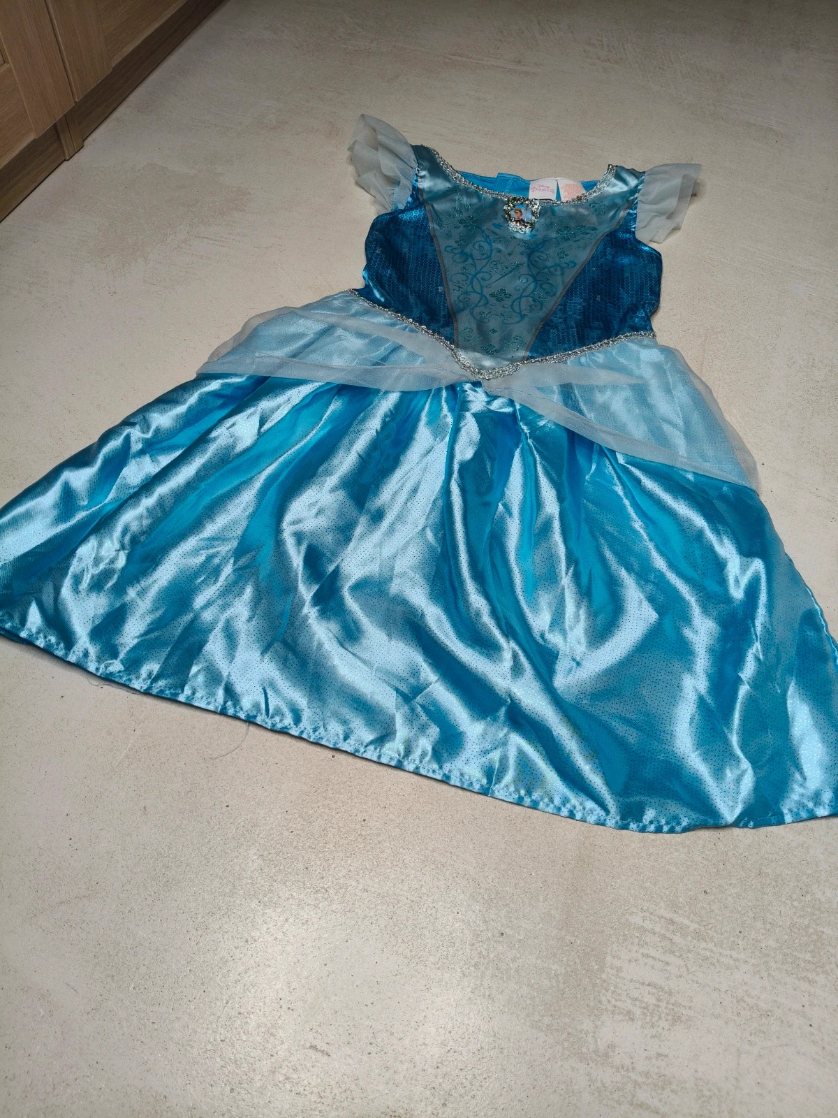 Robe princesse Disney Cendrillon 7-8 ans – Disney – taille 7 ans / 122 cm 3