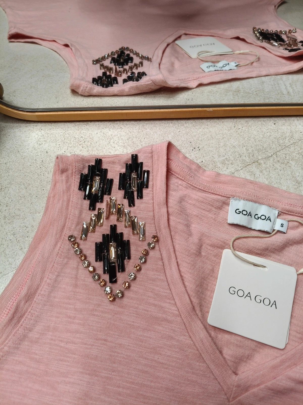 Top en coton "Goa Goa" avec strass S neuf – Goa Goa – taille S / 36 / 8 5