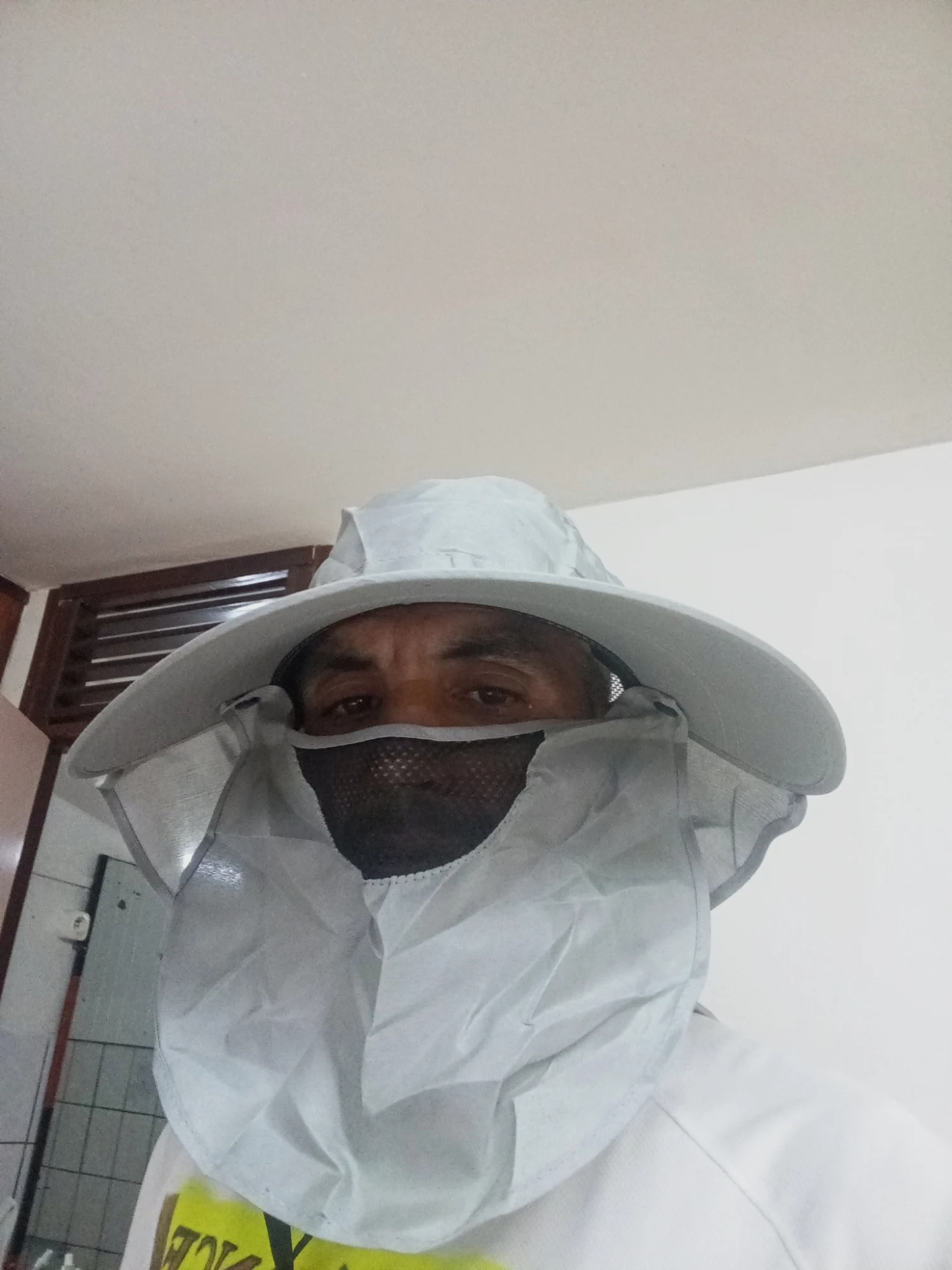 Chapeau anti-UV idéal pour la randonnée le débroussaillage ou la pêche