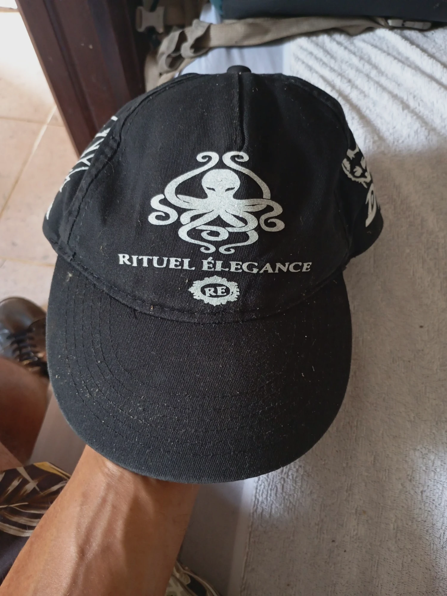Casquette noir de la marque rituel élégance logo sangoku fenek dz kabyle