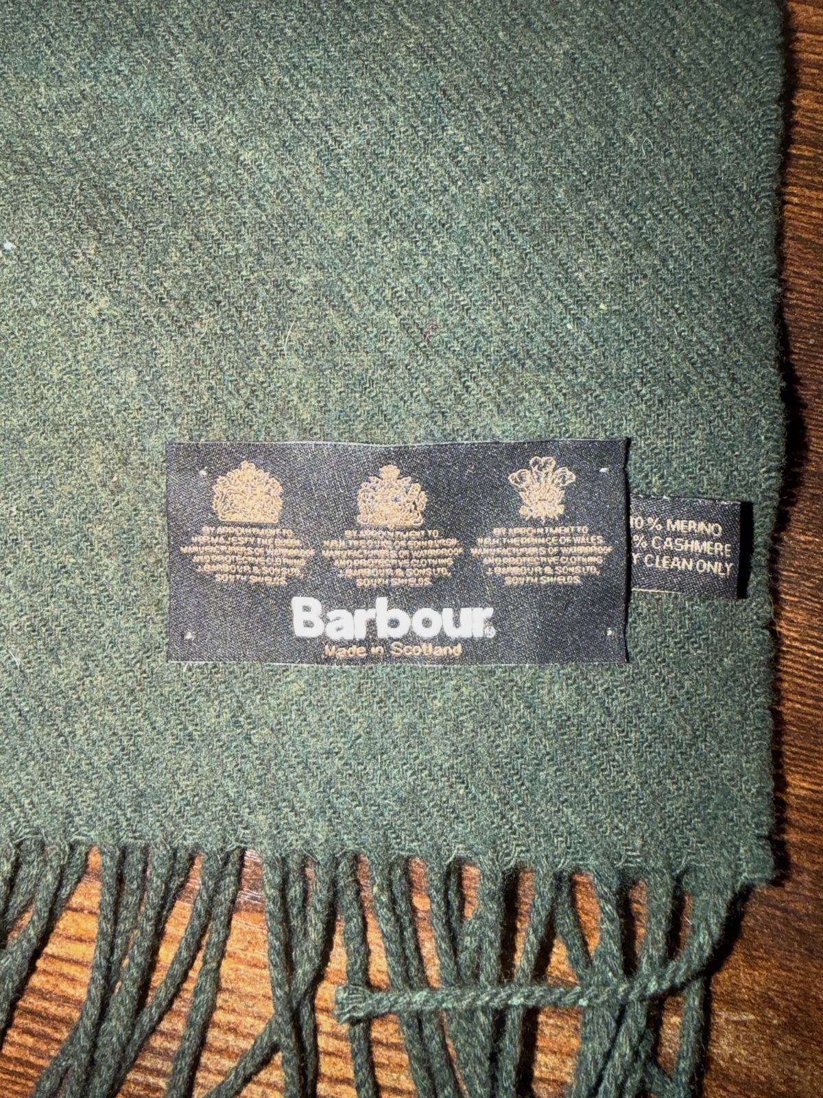 Écharpe en laine et cachemire Barbour vert sapin – Barbour – taille M 2