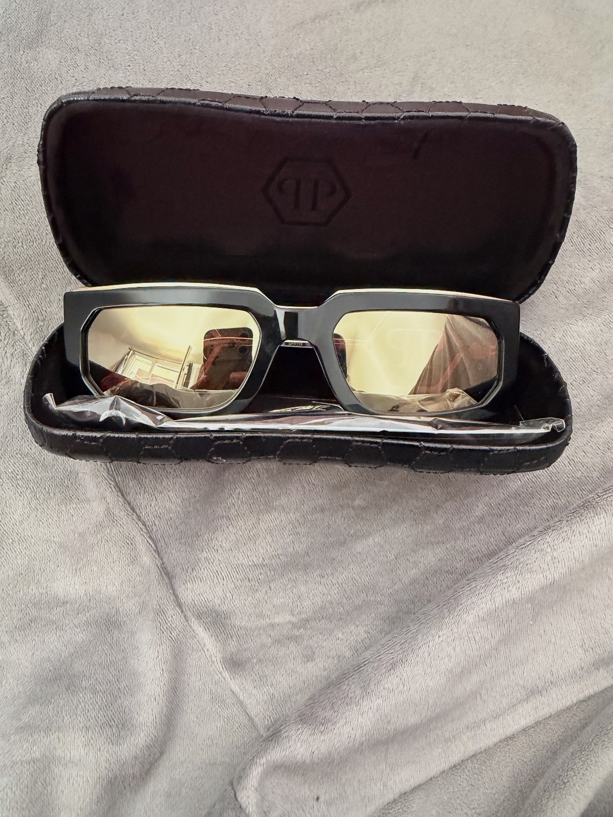 Lunettes de soleil Philipp Plein noires et dorées – Philipp Plein – taille Taille unique 2