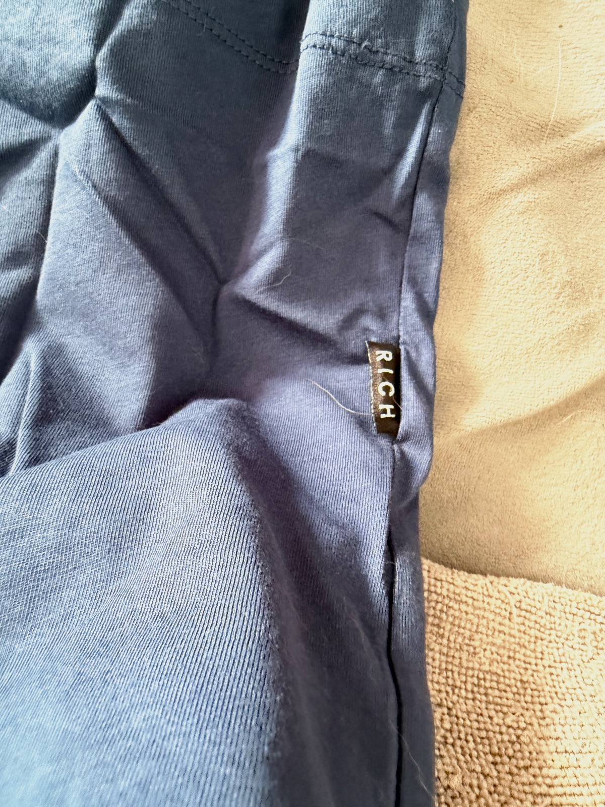 T-shirt John Richmond bleu imprimé RICH taille XL – John Richmond – taille XL 4