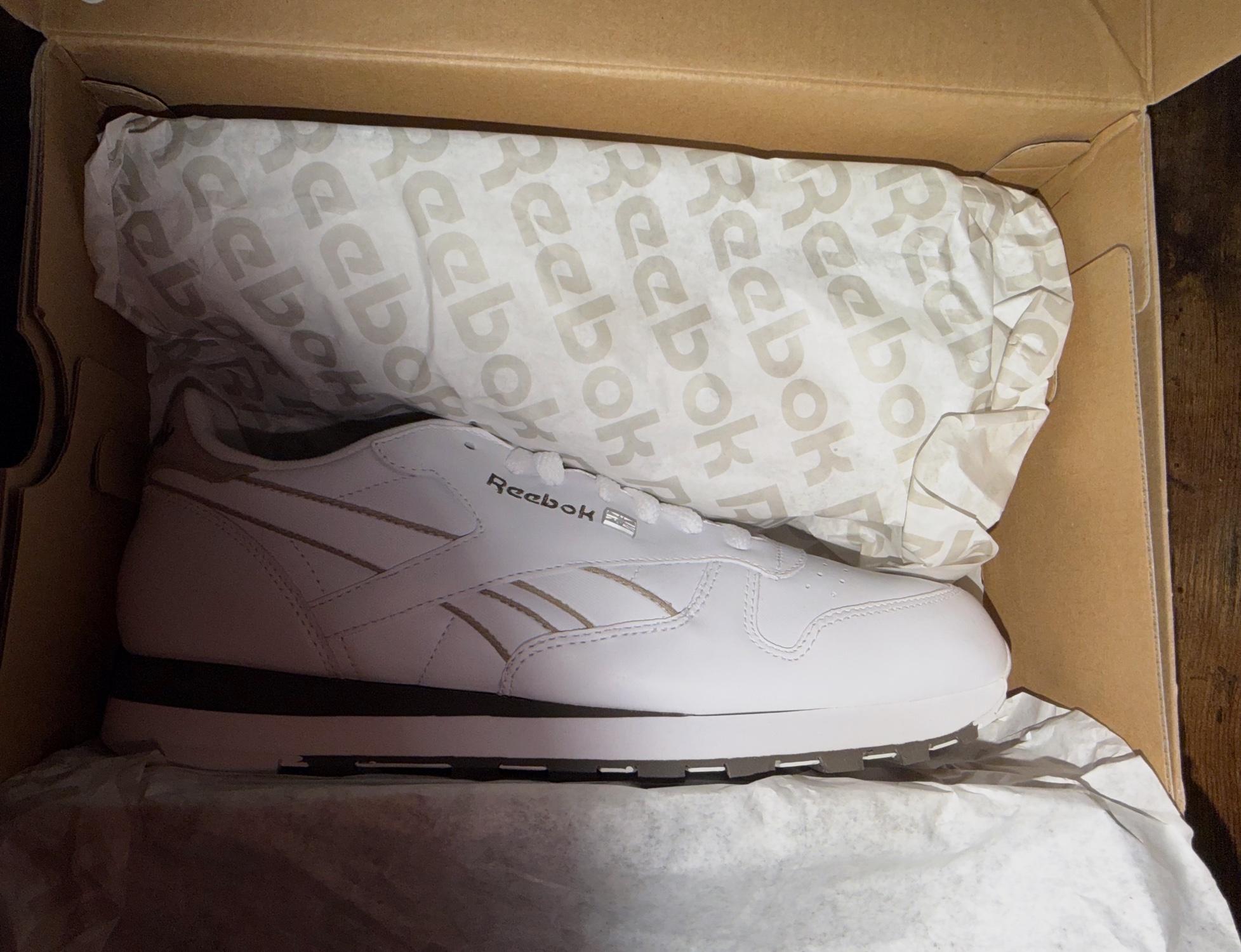 Sneakers blanches Reebok Classic taille 44 – Reebok – taille EU 44