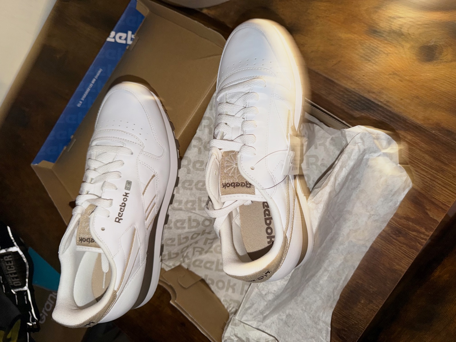 Sneakers blanches Reebok Classic taille 44 – Reebok – taille EU 44 2