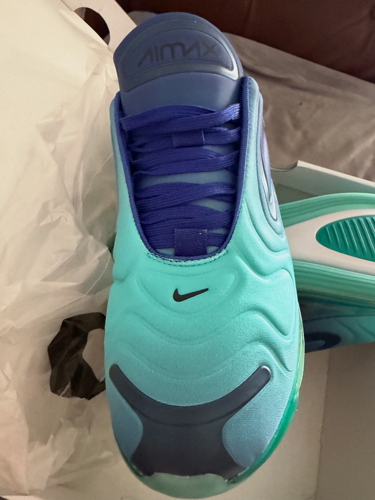 Air max plus 720 – Nike – taille EU 44 4