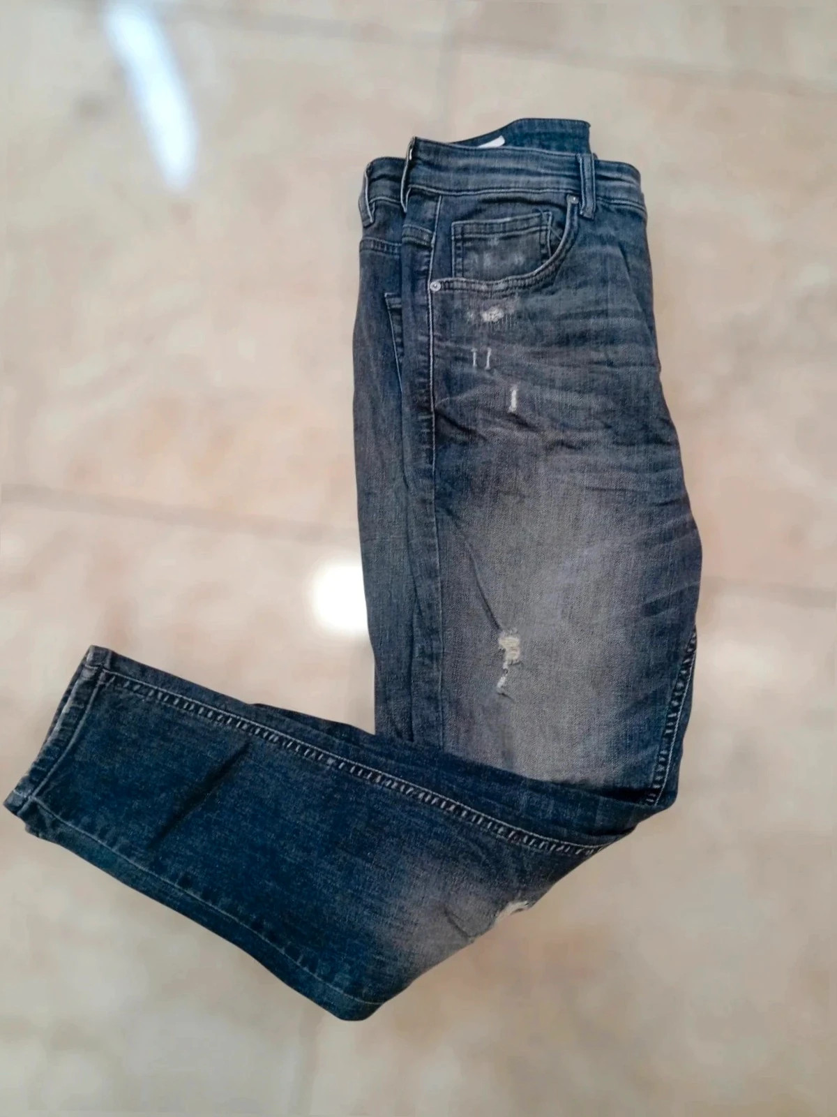 Jeans pull&Bear de hombre Con un toque distressed 🔥 – Pull & Bear – taille W32 | FR 42 4