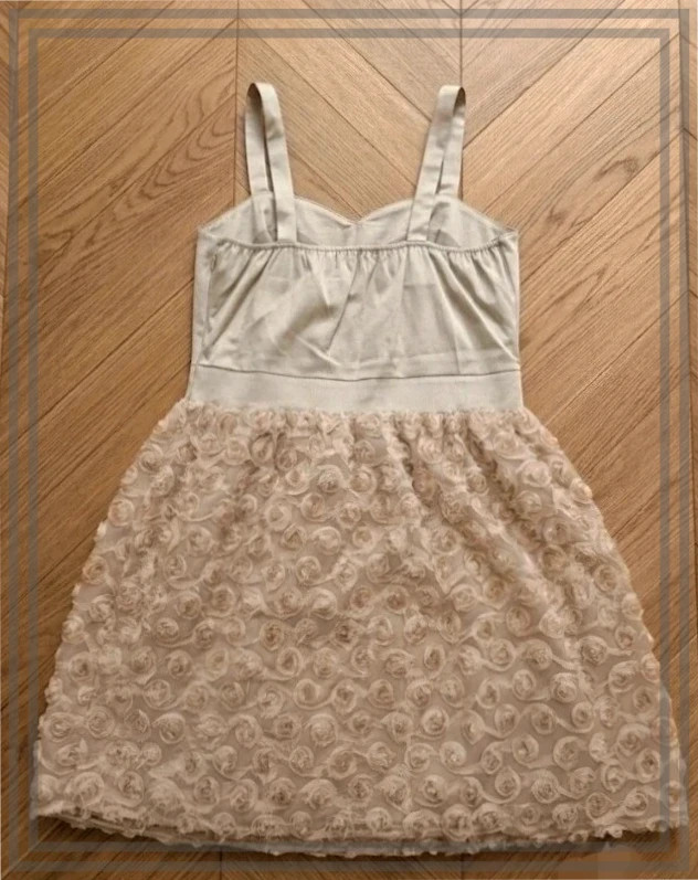 Vestido De Fiesta beige "NeW saks Woman" - Talla 42 | con rosas eN RElieve – New Saks Woman – taille XL / 42 / 14 2