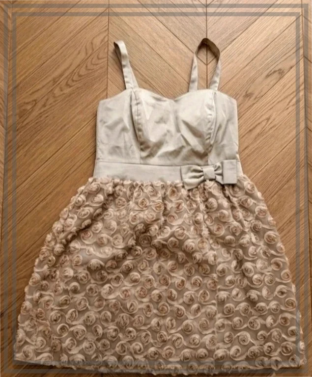 Vestido De Fiesta beige "NeW saks Woman" - Talla 42 | con rosas eN RElieve