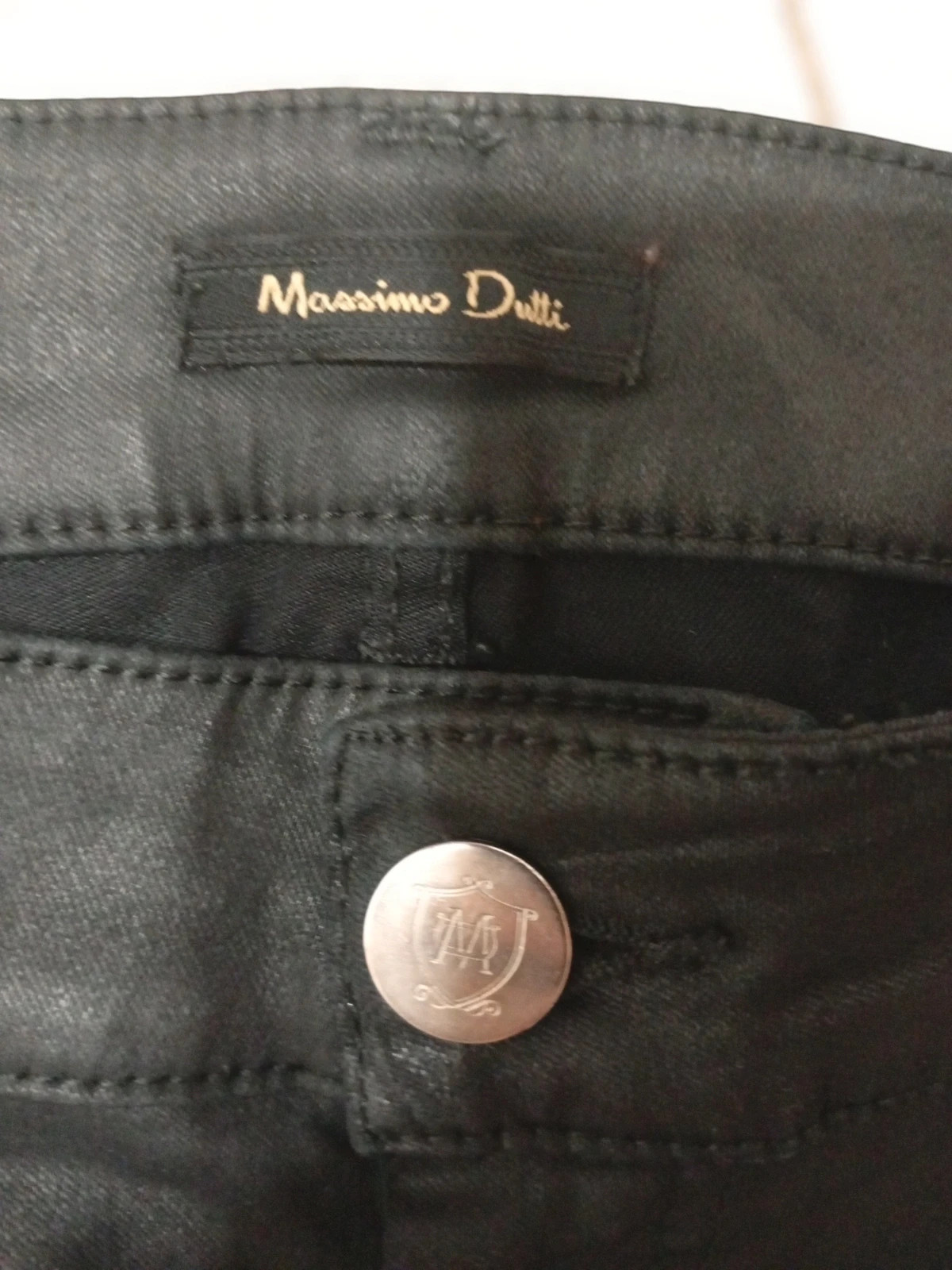 Jeans Massimo Dutti Skinny Fit negros encerados | Talla EUR 40 – Massimo Dutti – taille L / 40 / 12 4