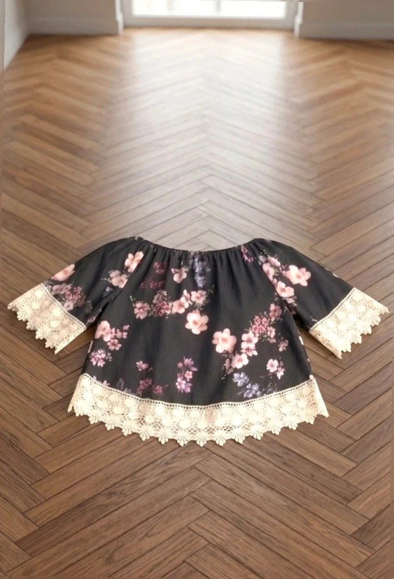 Top Floral Estilo Bardot con Detalles de Encaje (Talla S/M) – taille Taille unique 2