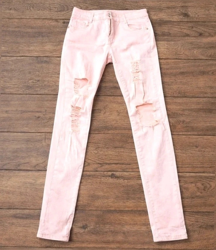 Jeans Pitillo Rosa pastel Roturas / Pink ripped skinny jeans (Talla M) – taille M / 38 / 10