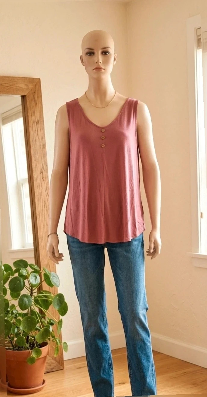 Top de Tirantes Rosa Empolvado con detalle de Botones de Madera – taille XL / 42 / 14 3