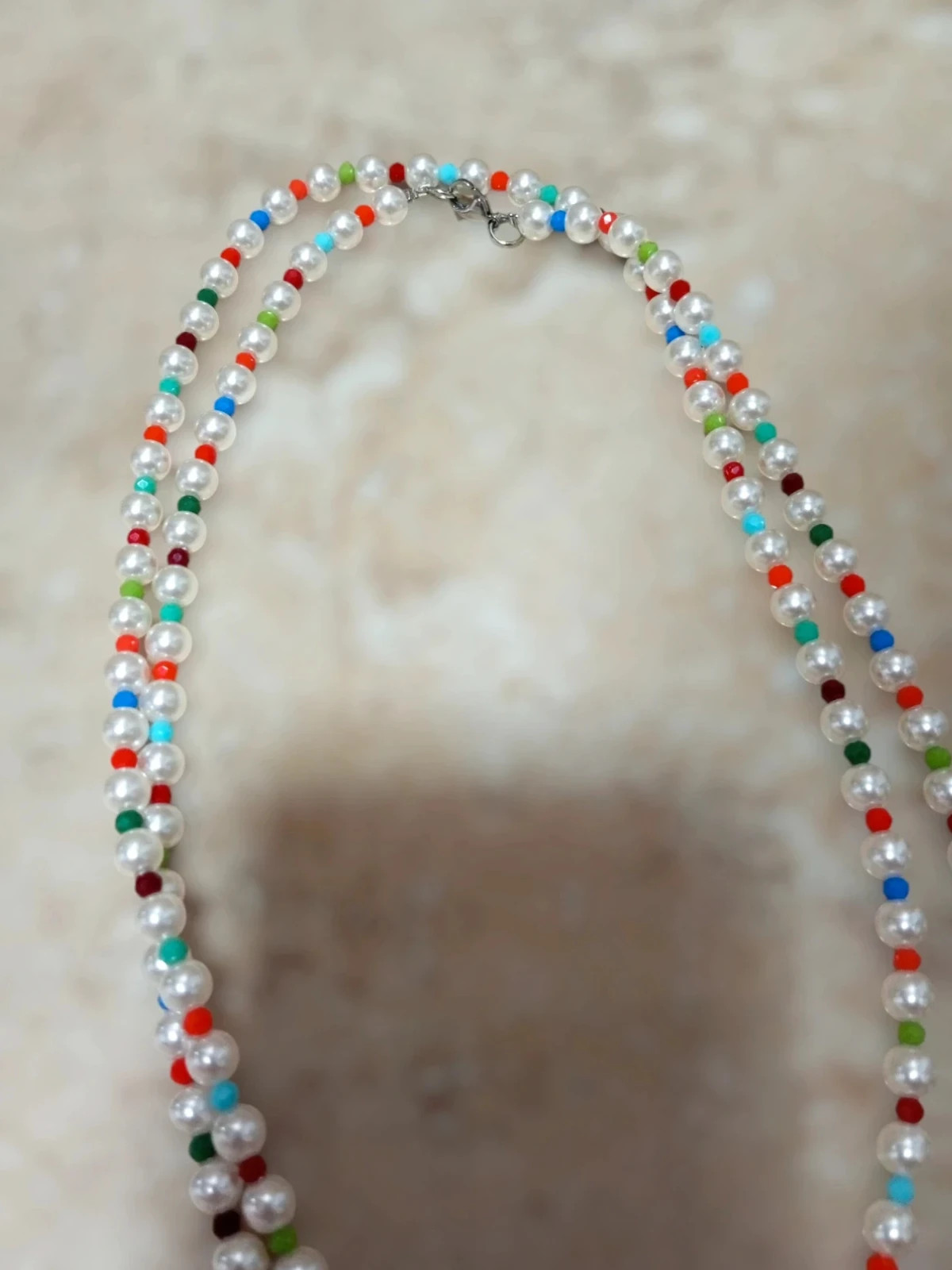 Collar de Perlas y Cuentas de Colores – sin marca 3