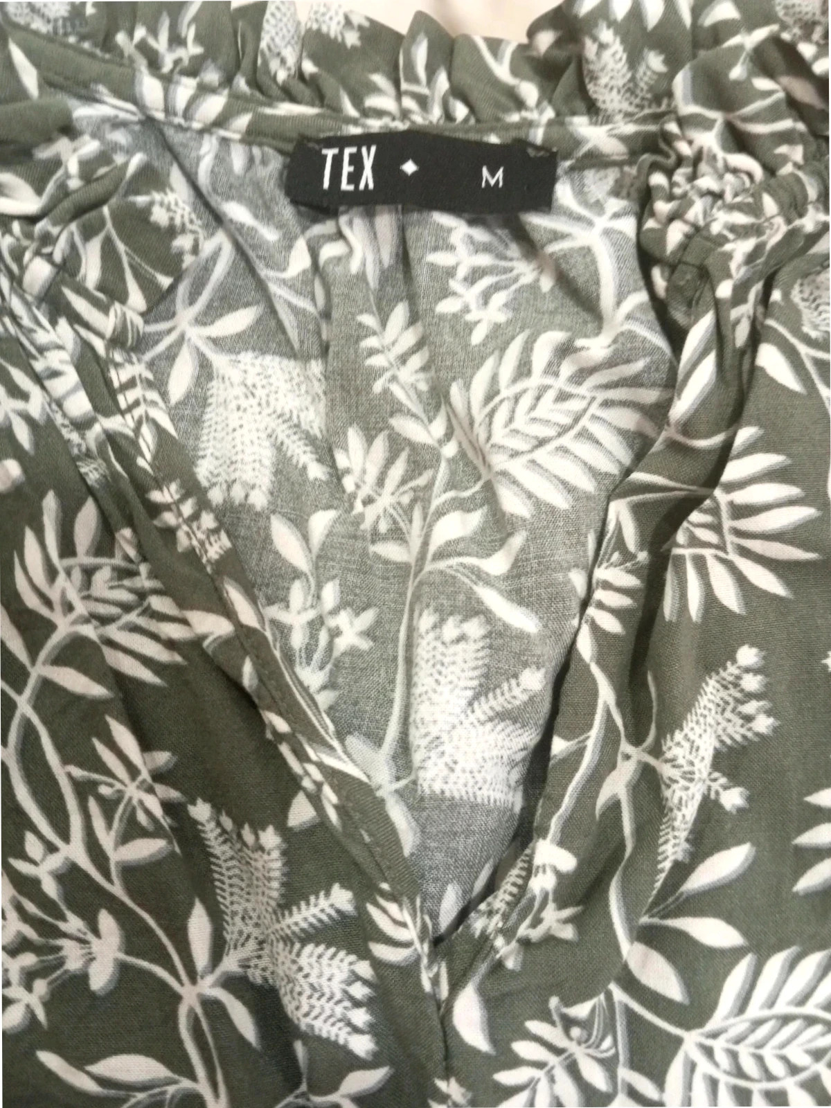 Blusa TEx Verde Oliva con Estampado Botánico – Talla M – TEX – taille M / 38 / 10 3