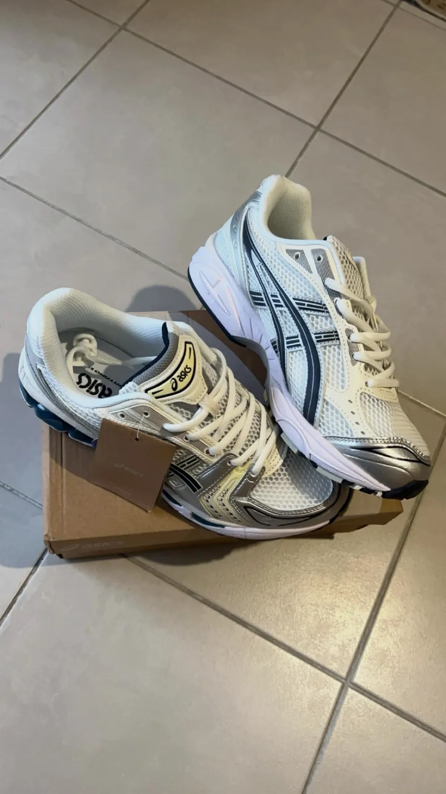 ASICS Gel-Kayano 14 White Midnight – Asics – taille EU 42 2