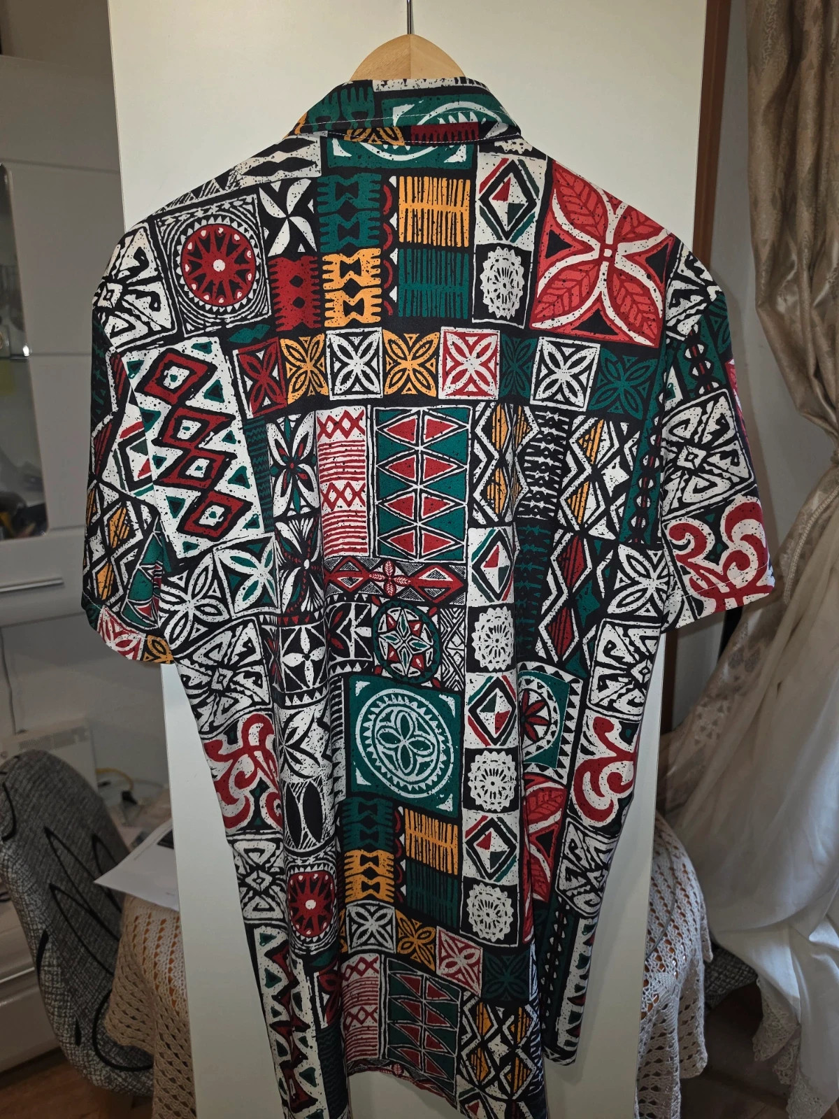 Camisa de Manga Corta Estampado Étnico / Tribal – Shein – taille L 2