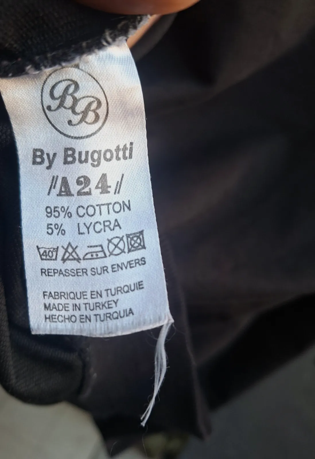 Sweat-shirt By Bugotti noir imprimé couronne – By Bugotti – taille S 3