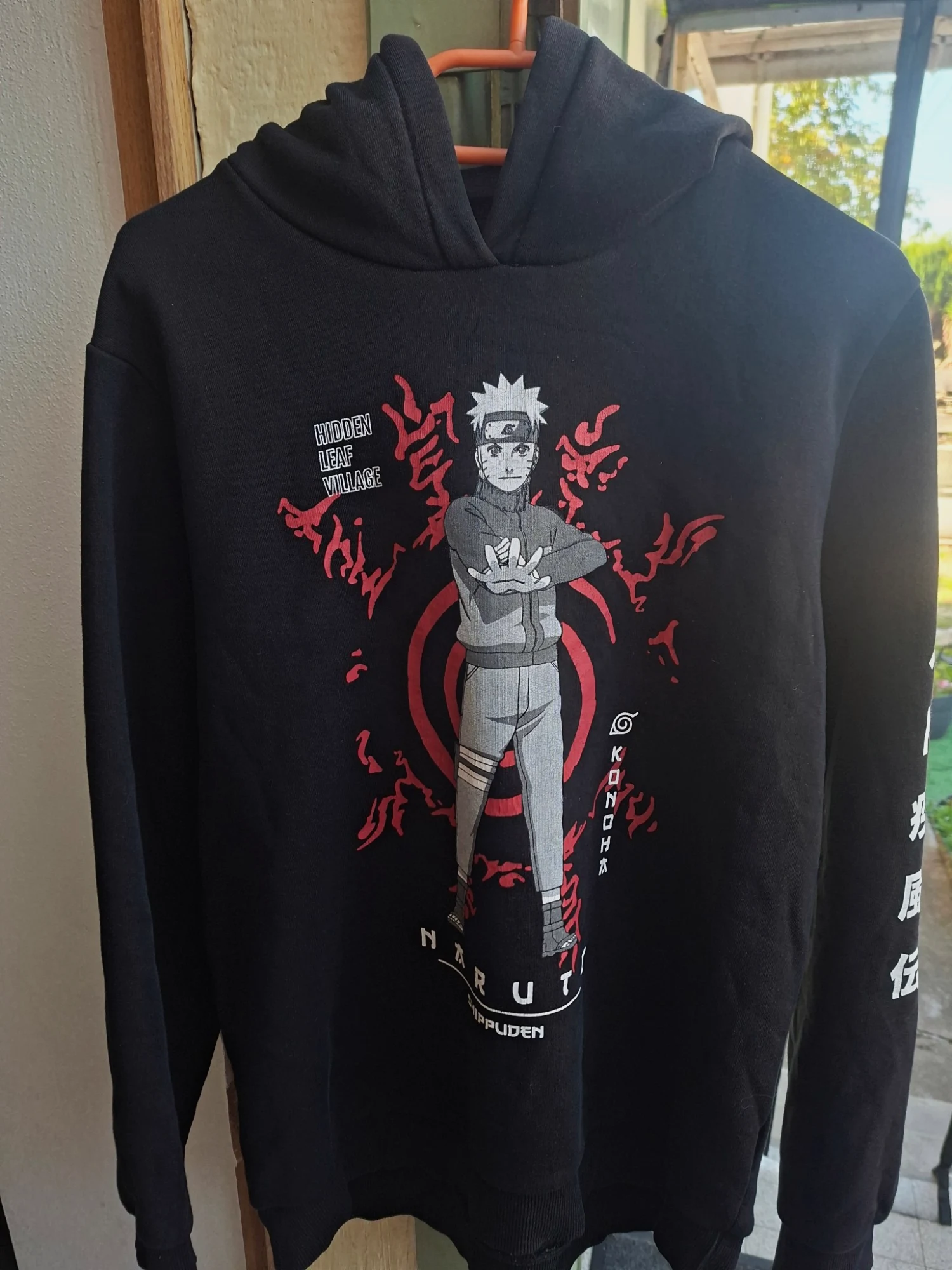 Sweat à capuche Naruto Shippuden noir