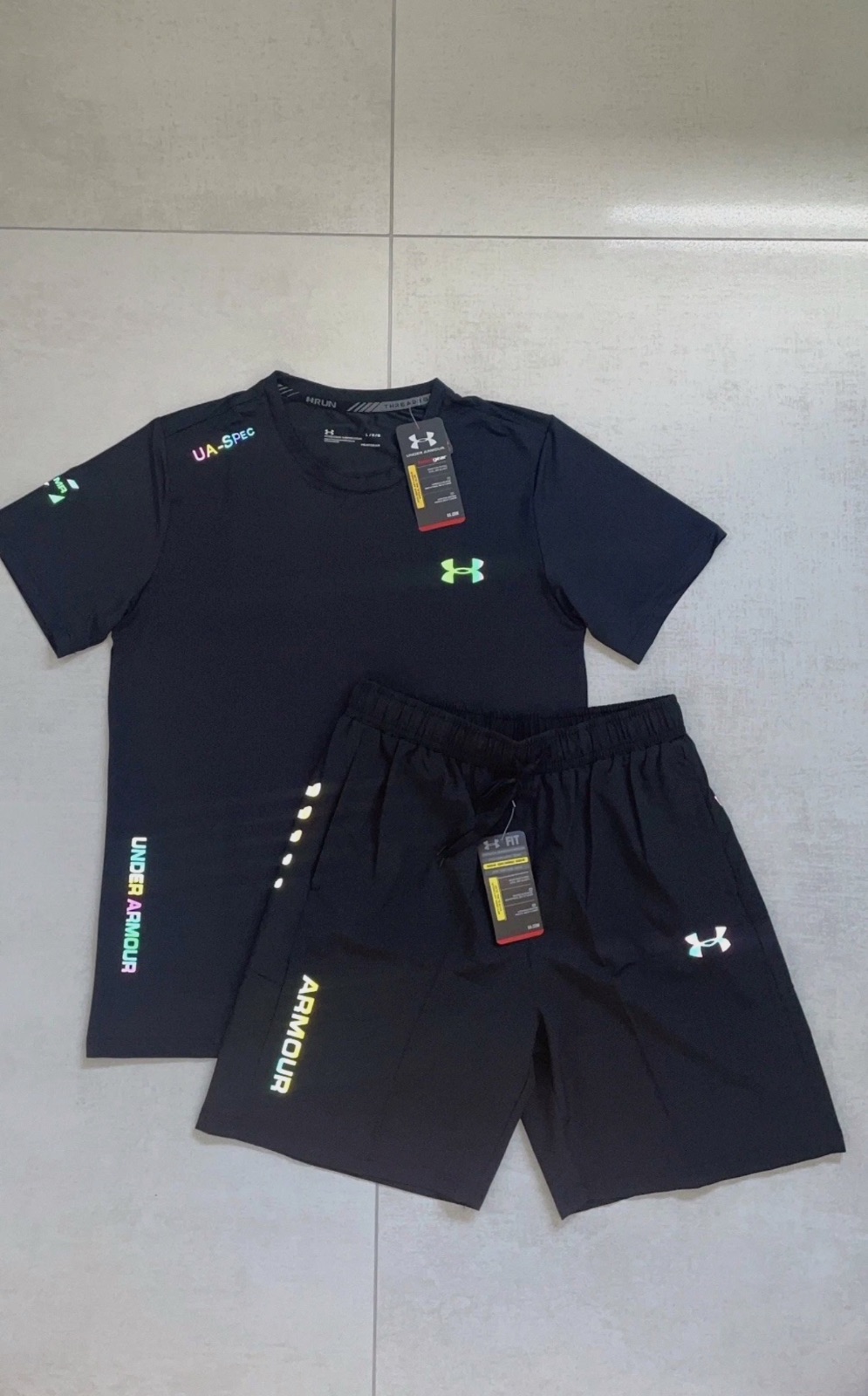 Ensemble de sport T-shirt et Short Under Armour – Under Armour – taille M 3