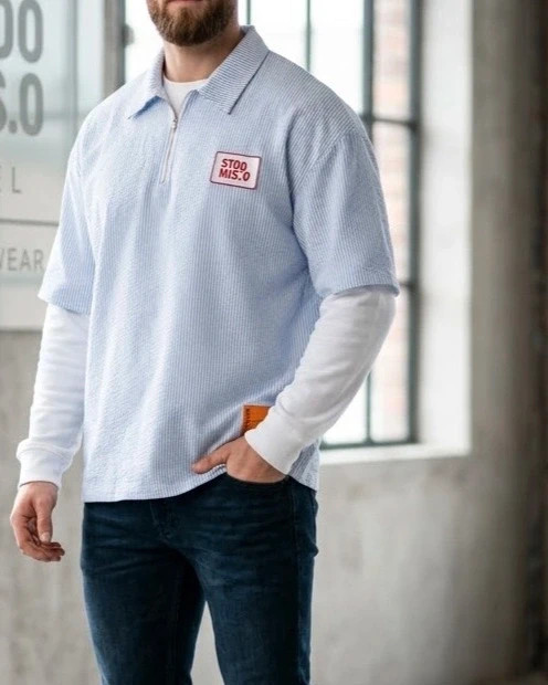 Haut / Sweat zippé style layering Misunderstood