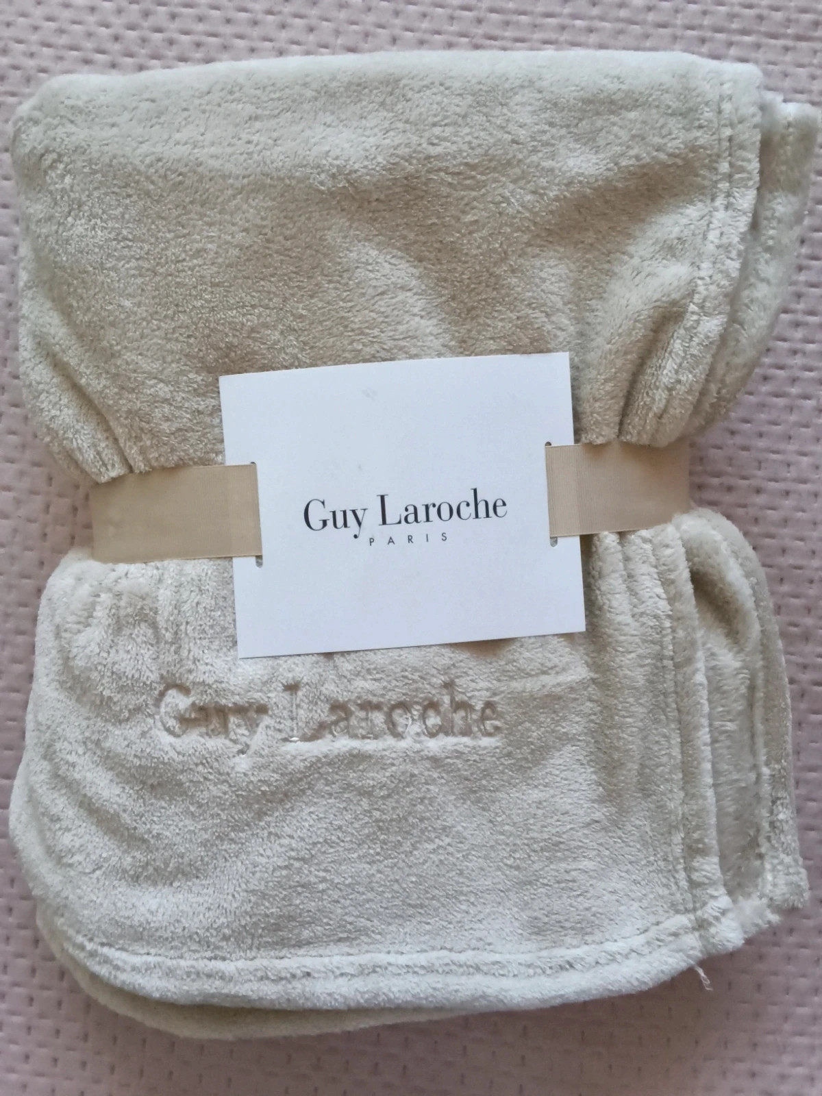 Plaid Guy Laroche