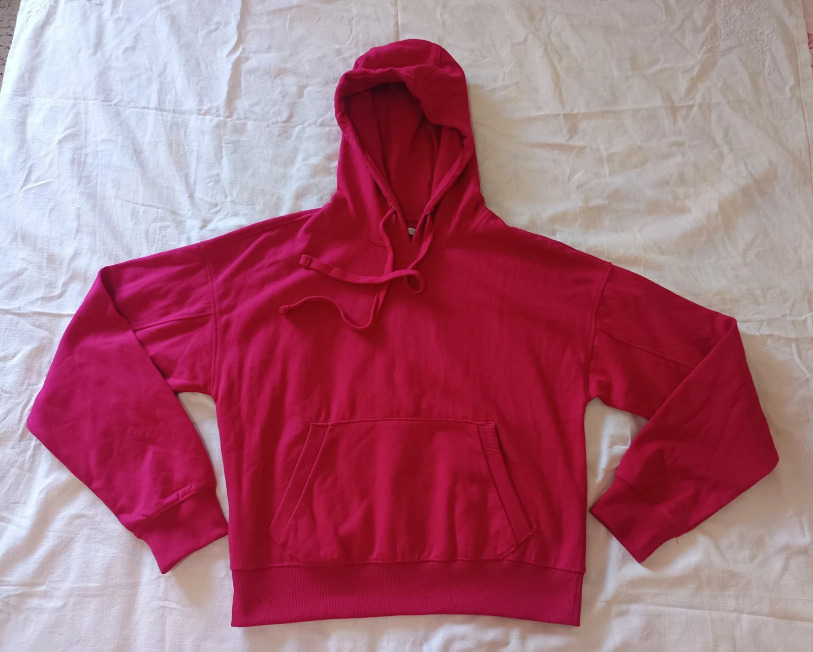 5. Sudadera con capucha fucsia talla M Lefties
