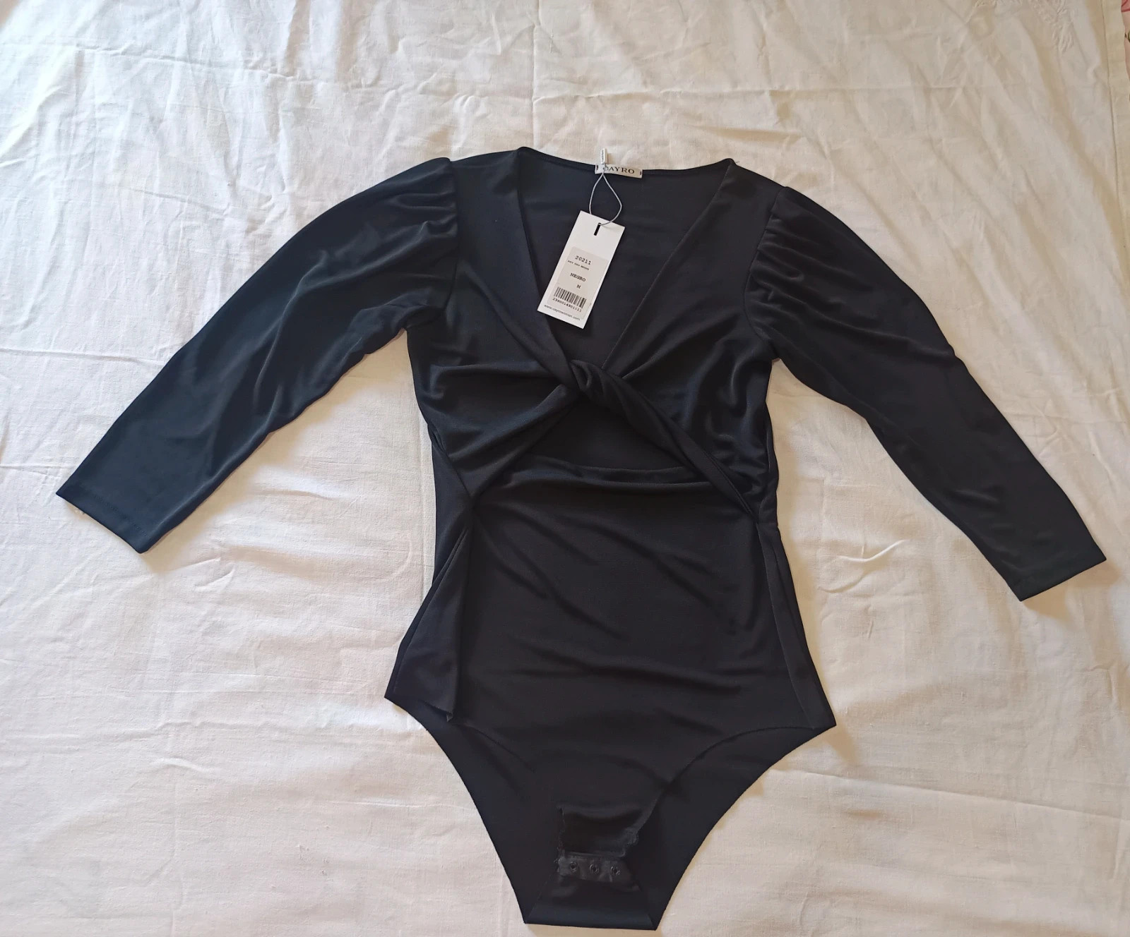 7. Body negro mujer talla M Cayro