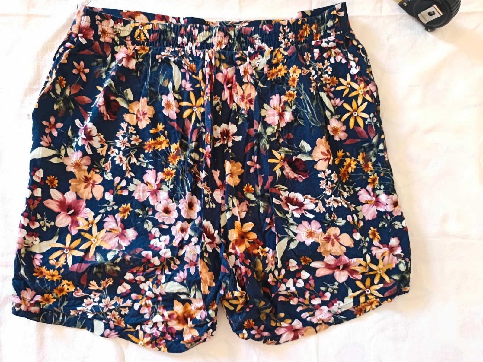 Short fluido floral | Short fluide floral | Floral fluid shorts - Encuentro talla 44 – Encuentro – taille XXL / 44 / 16 4