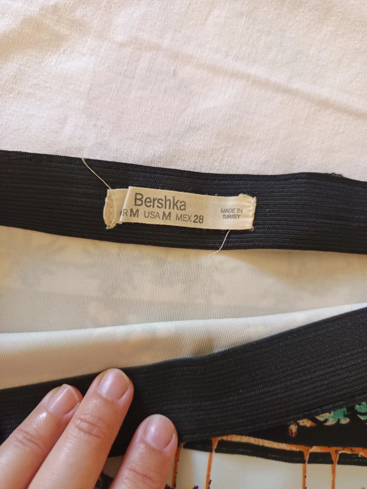 Pack 2 faldas tubo | Lot 2 jupes tube | Set of 2 skirts - 2YK talla M – Bershka – taille M / 38 / 10 5