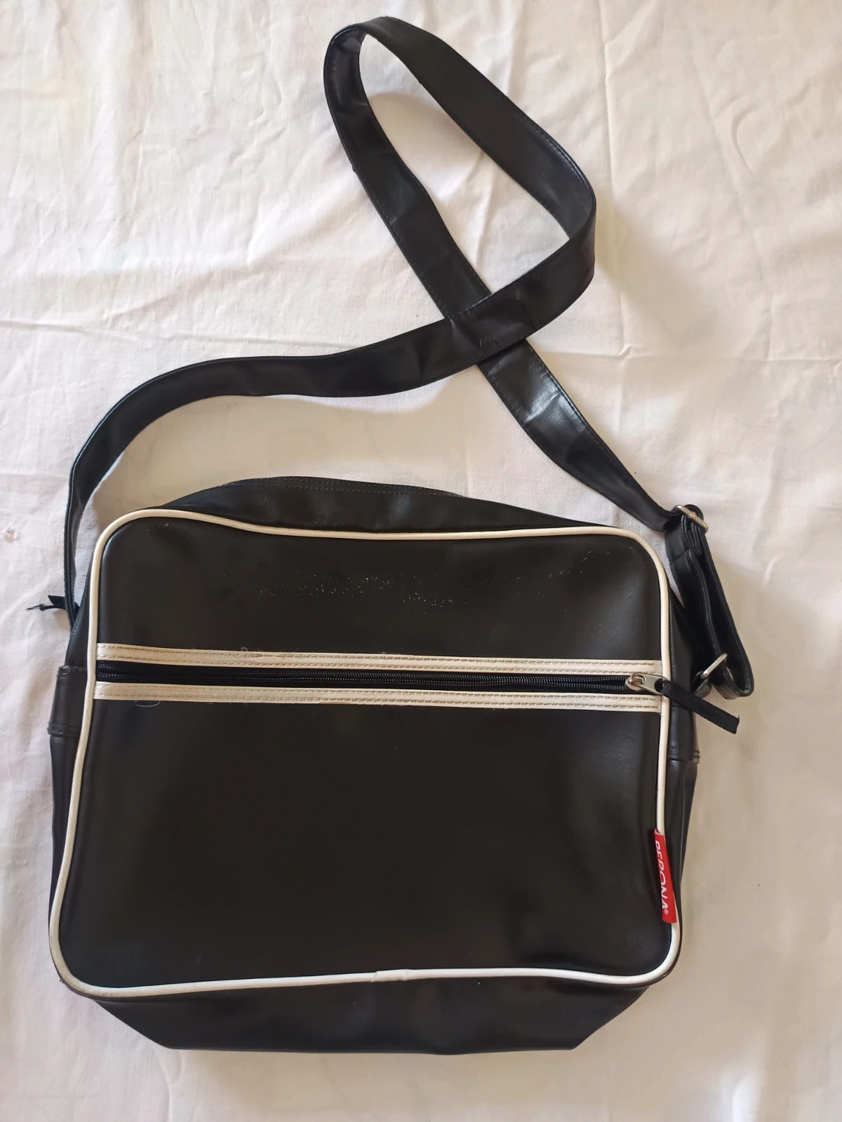 Bolso bandolera HEAD negro retro / Sac bandoulière HEAD noir rétro / Black HEAD retro messenger bag – Head 2