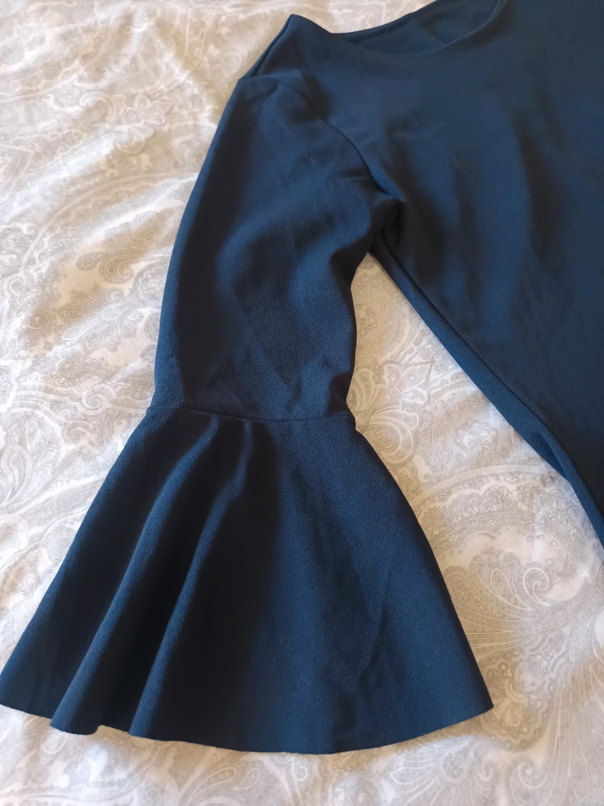 Vestido corto azul mangas campana | Robe courte Bleu marine évasé | Navy blue mini dress - Talla S/M – taille M / 38 / 10 2