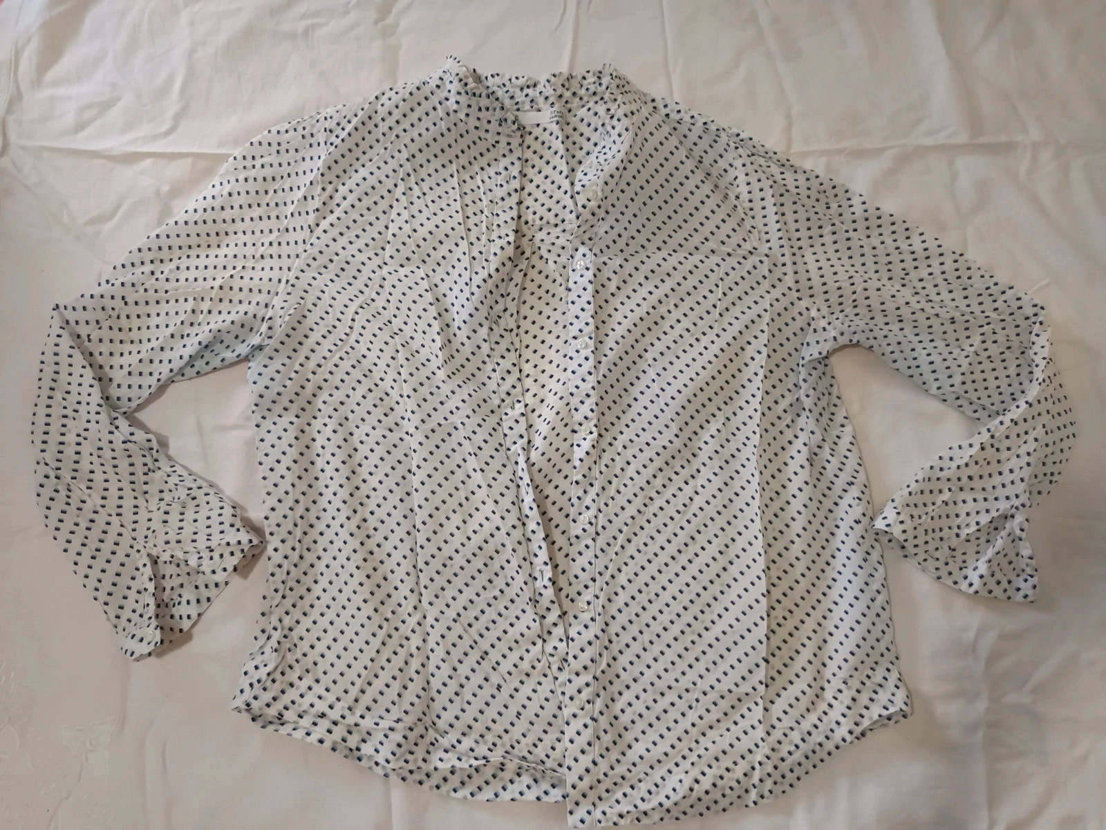 Camisa Sfera XL con estampado | blouse Sfera XL motif | Sfera casual blouse XL