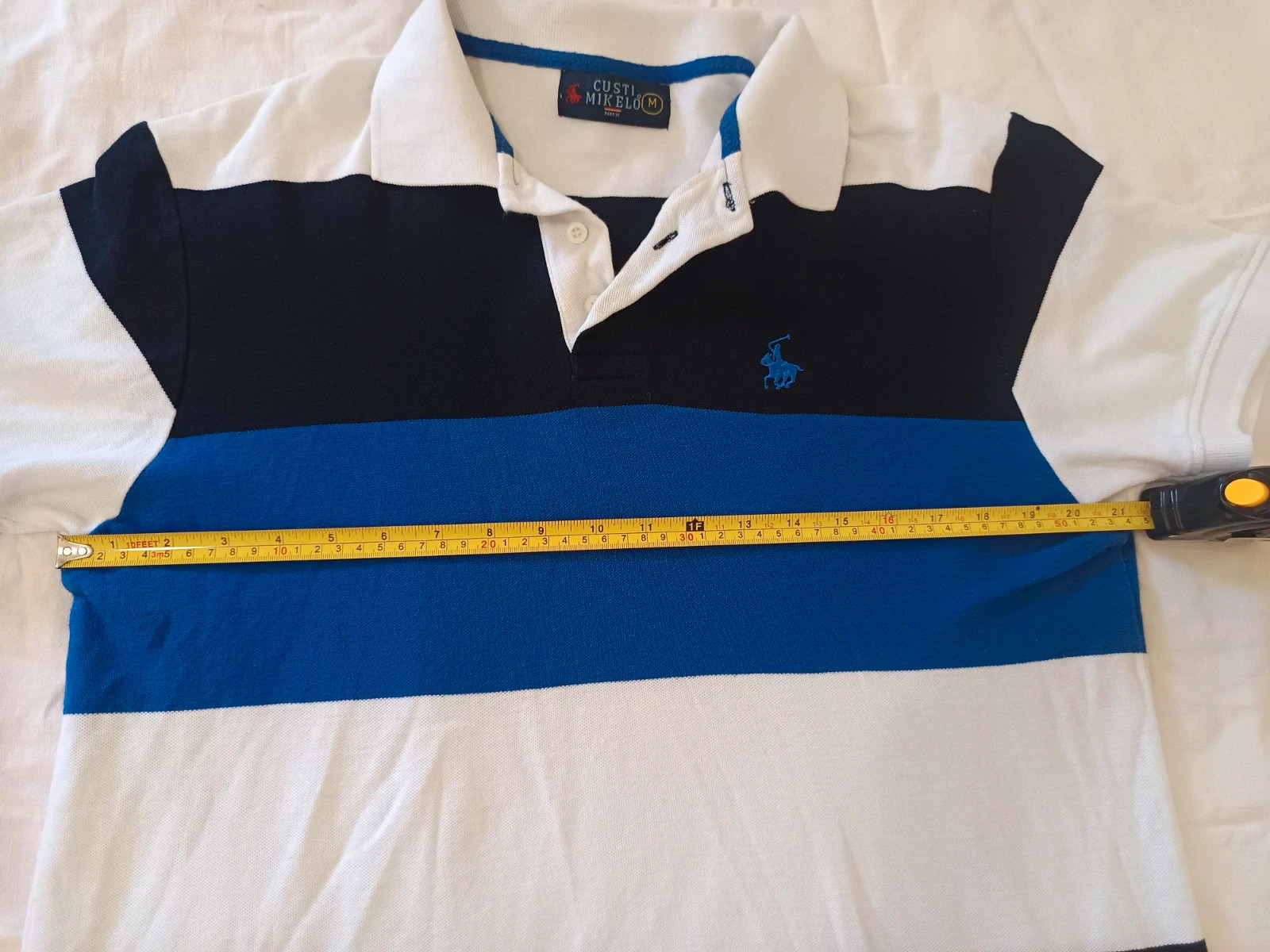 Polo Talla M Custi Mikelo a Franjas Azul, Blanco y Marino – 100% Algodón Estilo Y2K / Vintage – Custi Mikelo – taille M 3