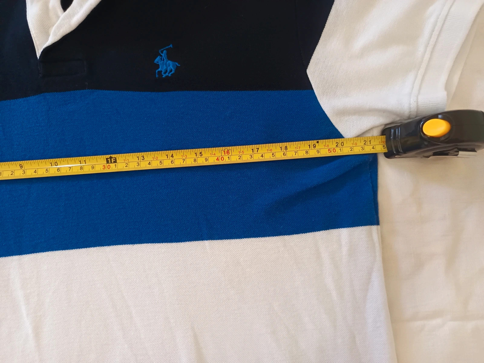 Polo Talla M Custi Mikelo a Franjas Azul, Blanco y Marino – 100% Algodón Estilo Y2K / Vintage – Custi Mikelo – taille M 4