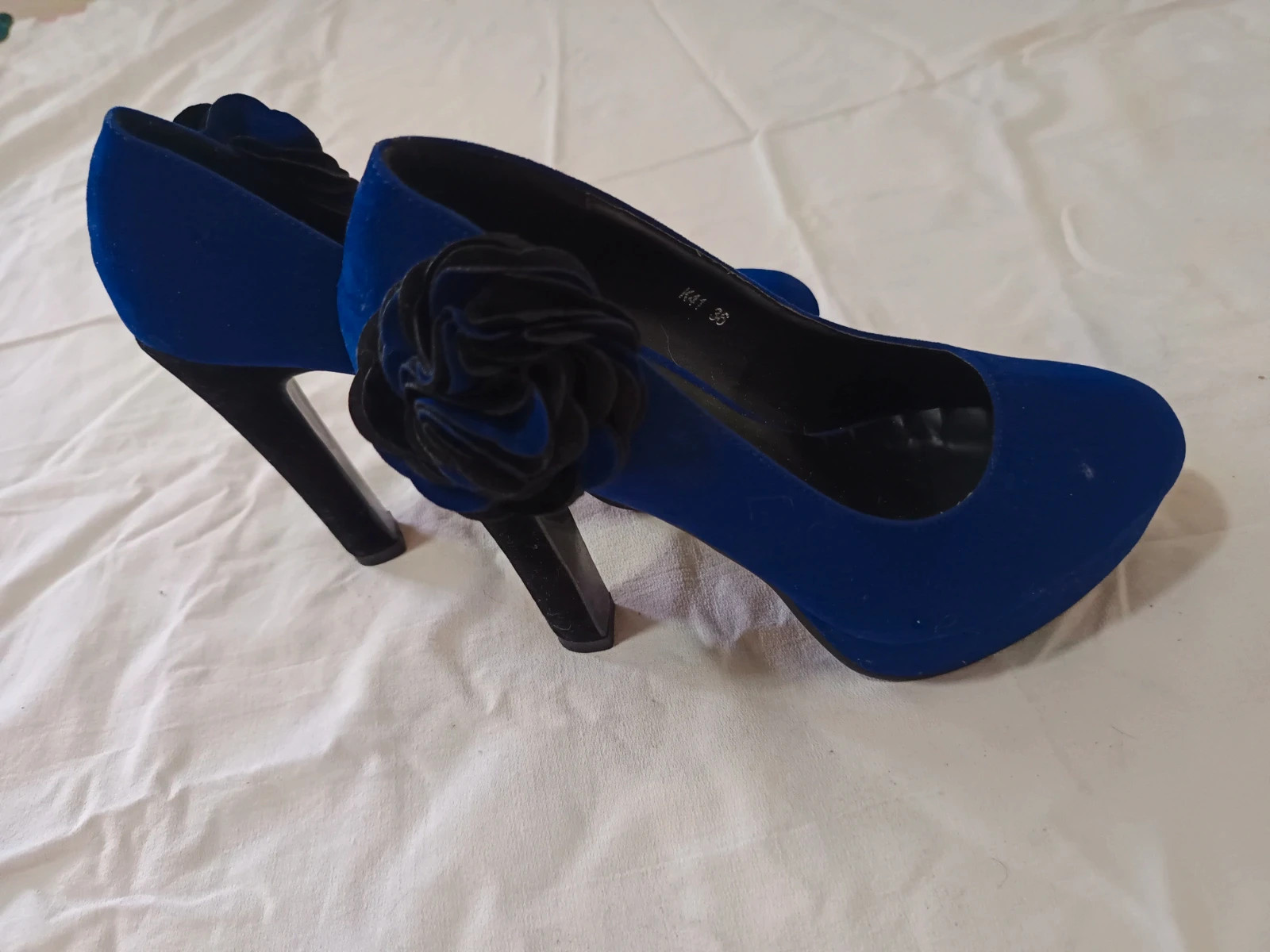 Zapatos de Tacón Azul Klein / Eléctrico con Plataforma y Flor (Talla 36) – Aire – taille 36 3