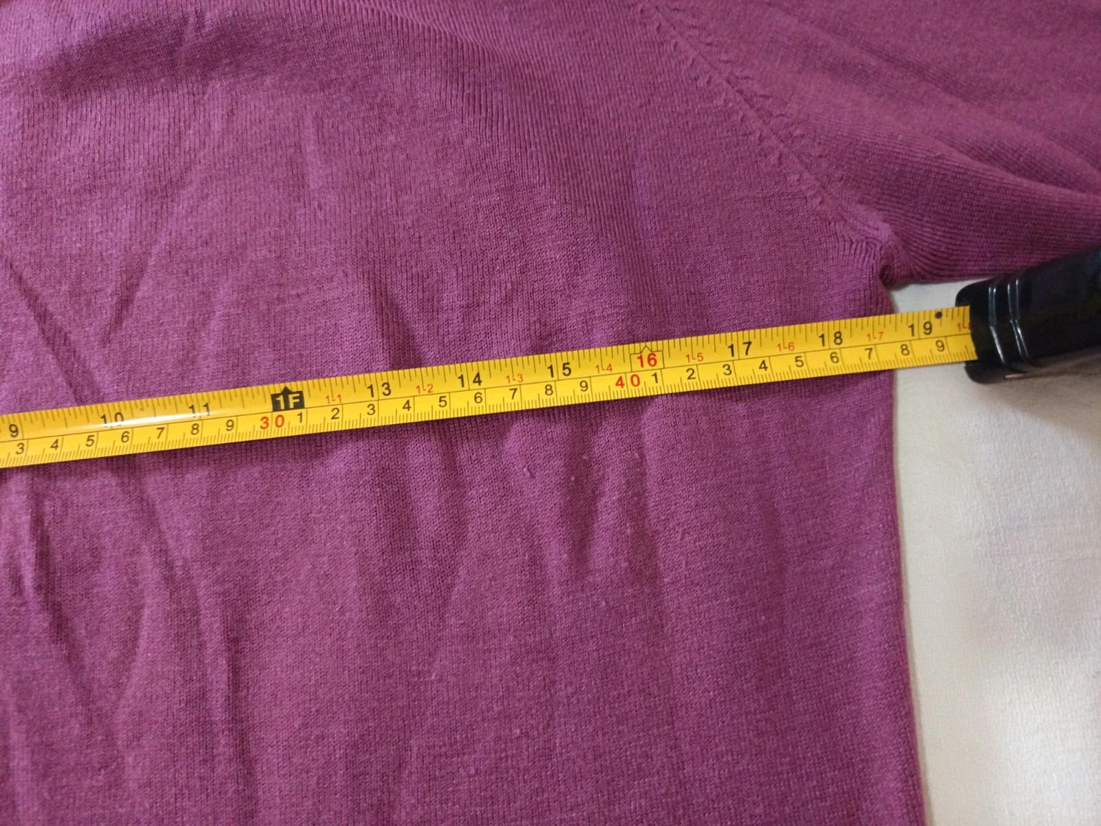 Jersey de Punto Fino con Cuello Vuelto – taille XXL / 44 / 16 4