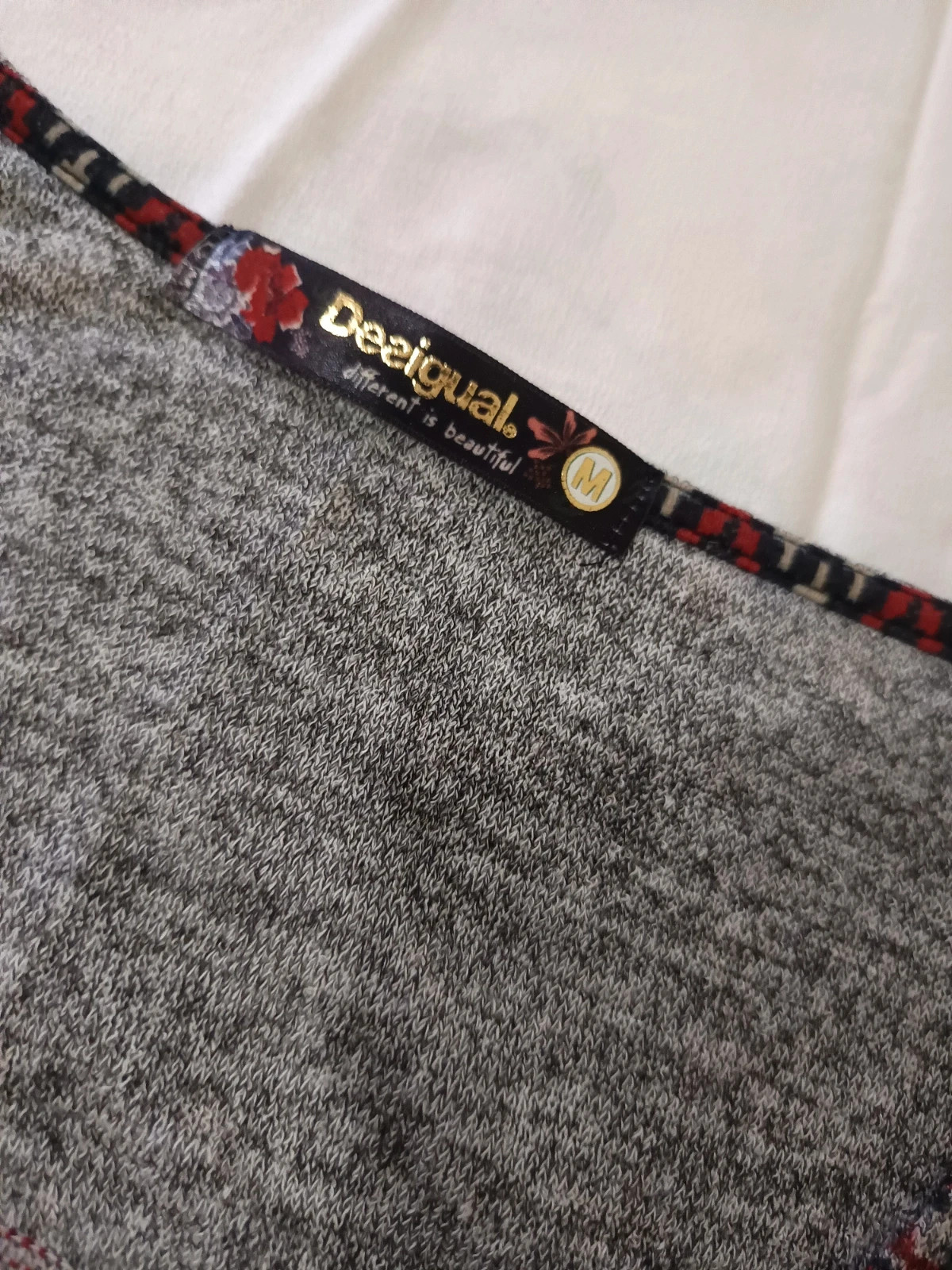 Preciosa camiseta/ Jersey fino Desigual talla M – Desigual – taille M / 38 / 10 3