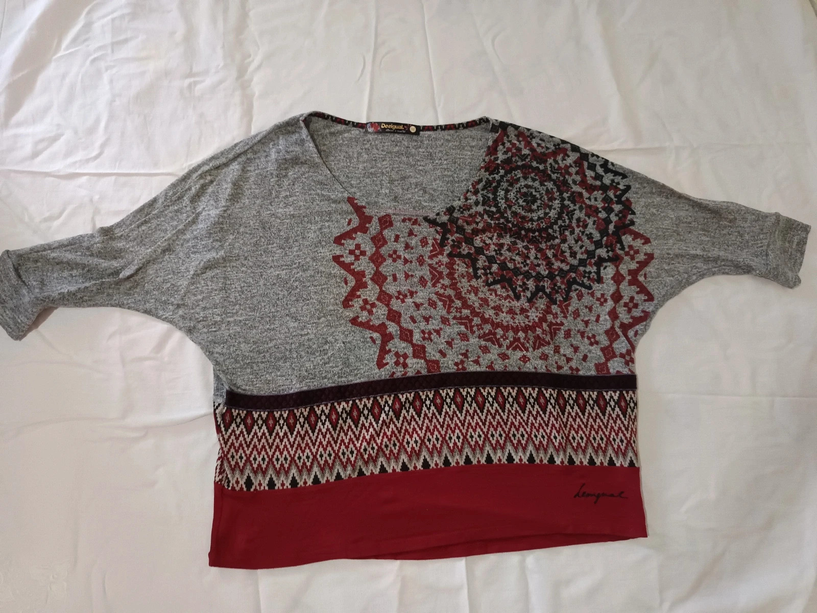 Preciosa camiseta/ Jersey fino Desigual talla M
