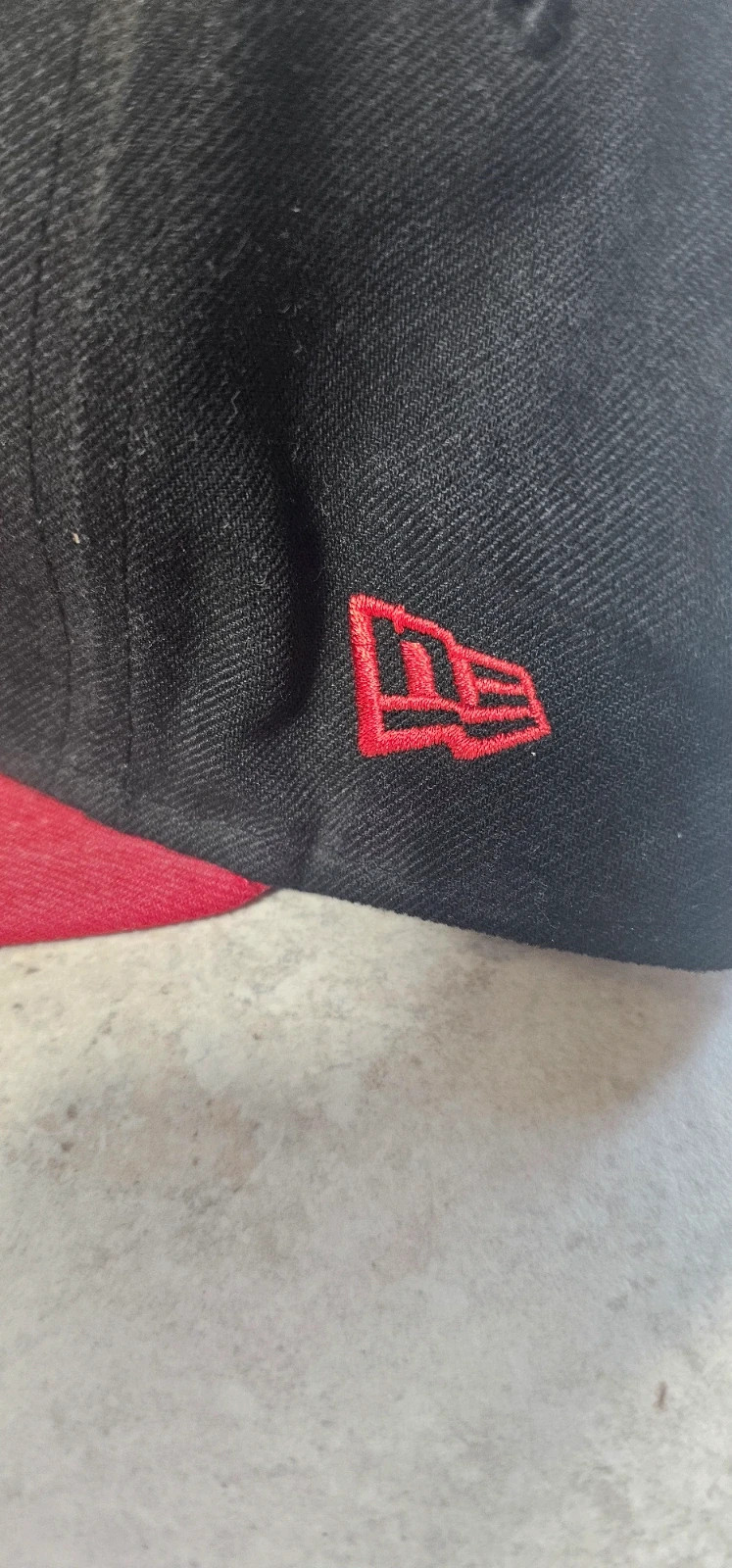 Casquette New Era NBA Chicago Noir&Rouge Logo Taureau – New Era – taille 55 3