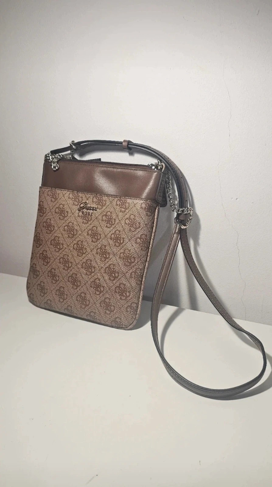Sac à main Guess beige et marron 1981 femme – GUESS 2